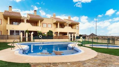 Solvia busca compradores para 231 viviendas desde 25.000 euros en Almería