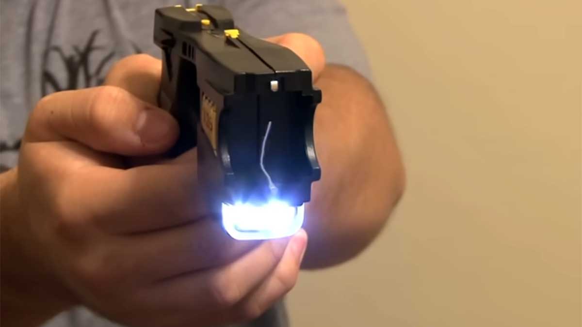 Es legal portar taser o gas pimienta para defensa personal?