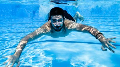 ¿Se pueden usar lentillas en la playa o en la piscina? Lo que no debes hacer