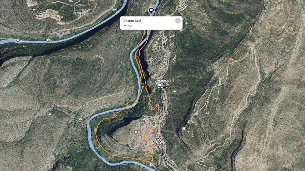 Mapa con el recorrido de la ruta del Charco Azul.