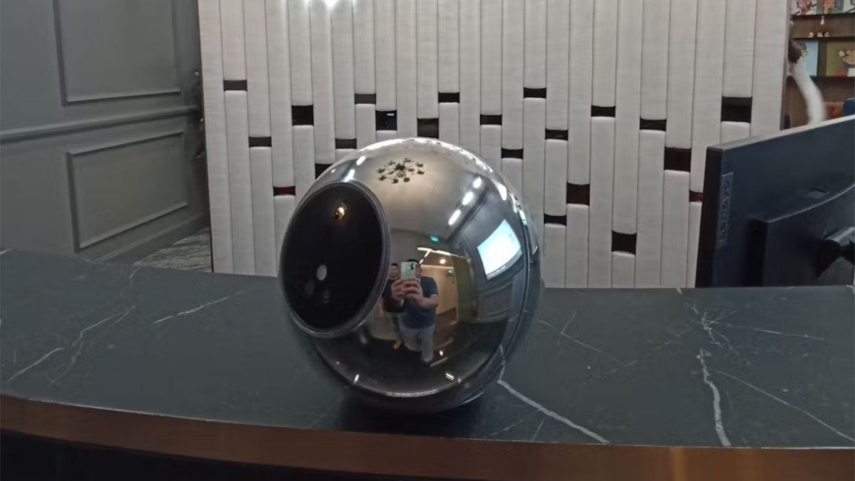 Orb para escanear el iris de Worldcoin.