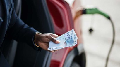 El truco para ahorrar hasta 500 euros en combustible después de las vacaciones.