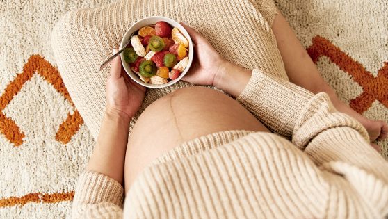 ¿Qué pueden comer las embarazadas? Lista de los alimentos prohibidos