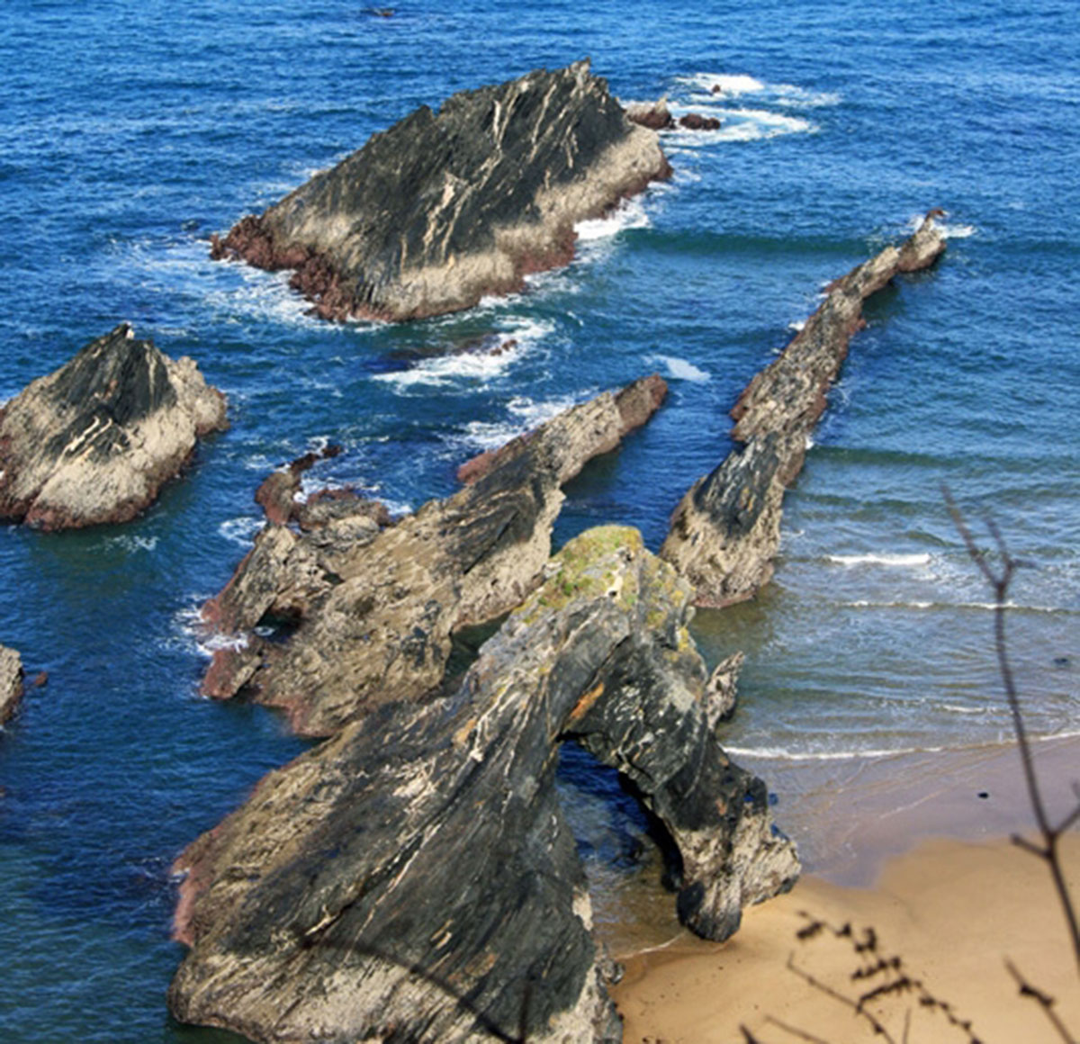 Imágenes de los acantilados de Loiaba