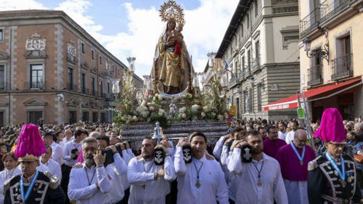 Procesión de La Almudena