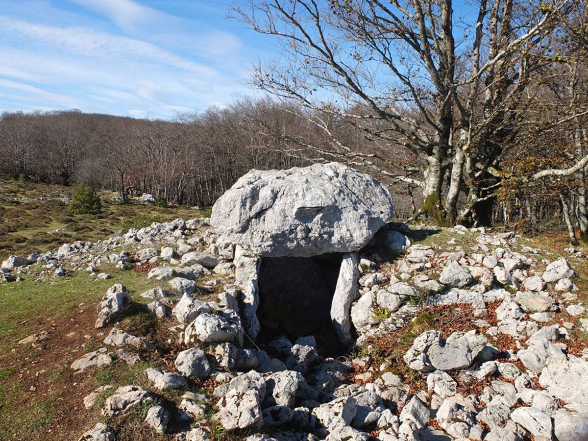 Dolmen de Aralar