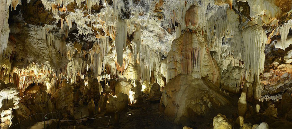 Espacios interiores de las cuevas