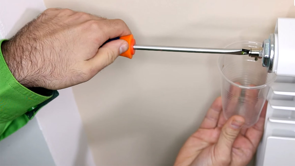 Proceso para purgar radiadores