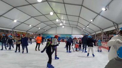 Pista de hielo gratuita en Vallecas, Madrid.