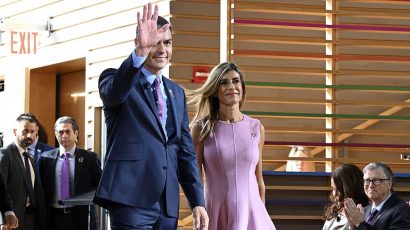 El presidente Pedro Sánchez junto con su esposa, Begoña Gómez.