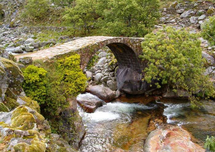 Puente en la Garganta de los Infiernos.