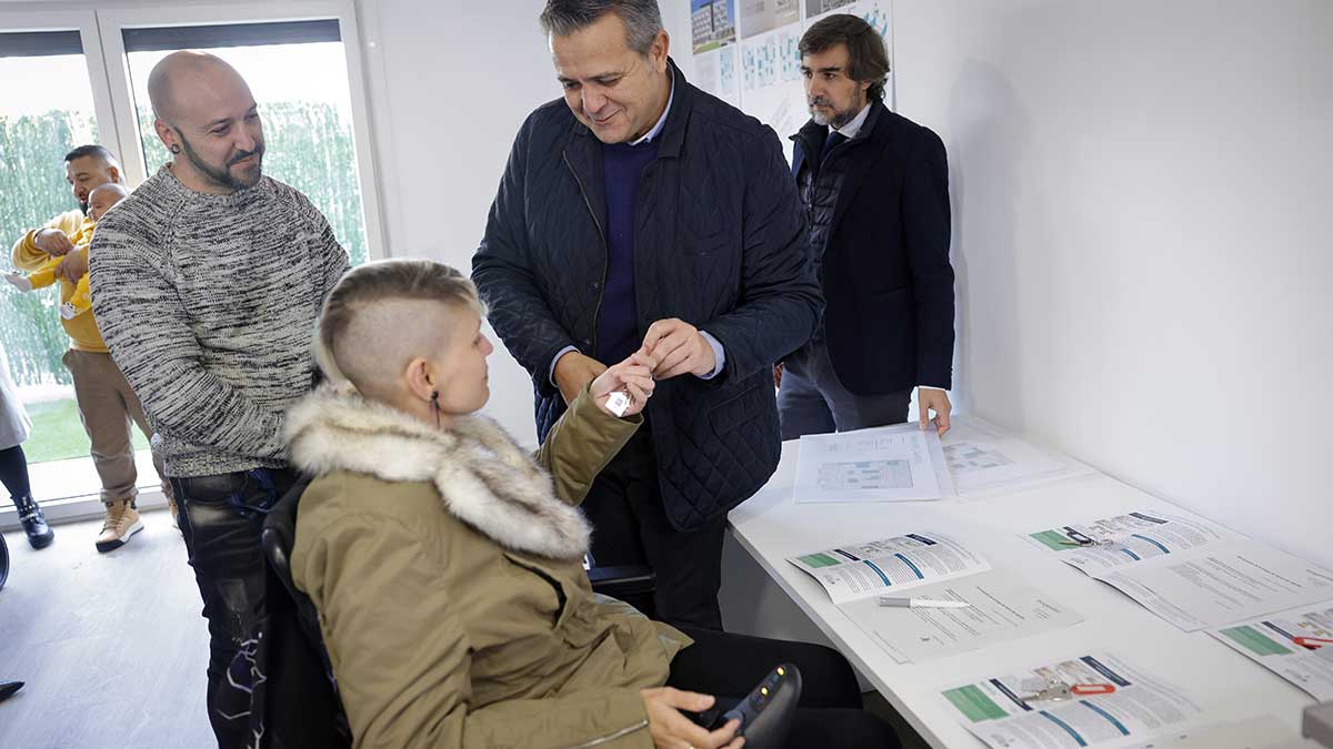 Otra familia afortunada con un alquiler asequible en Getafe.