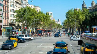 Los veranos en ciudades como Barcelona son más calurosos que en localidades más pequeñas.