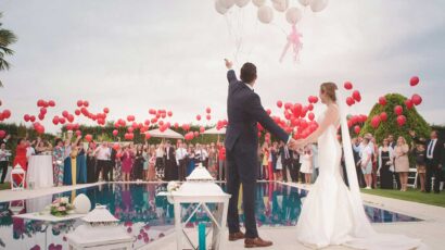 Los costes económicos de asistir a una boda como invitado obliga a muchos a declinar la invitación.