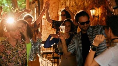 Baleares pone fin a las fiestas en apartamentos turísticos.