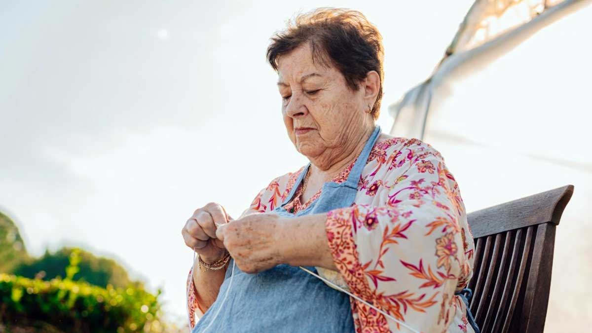 Una anciana que se hizo pareja de hecho, ¿qué pasa si se queda viuda?