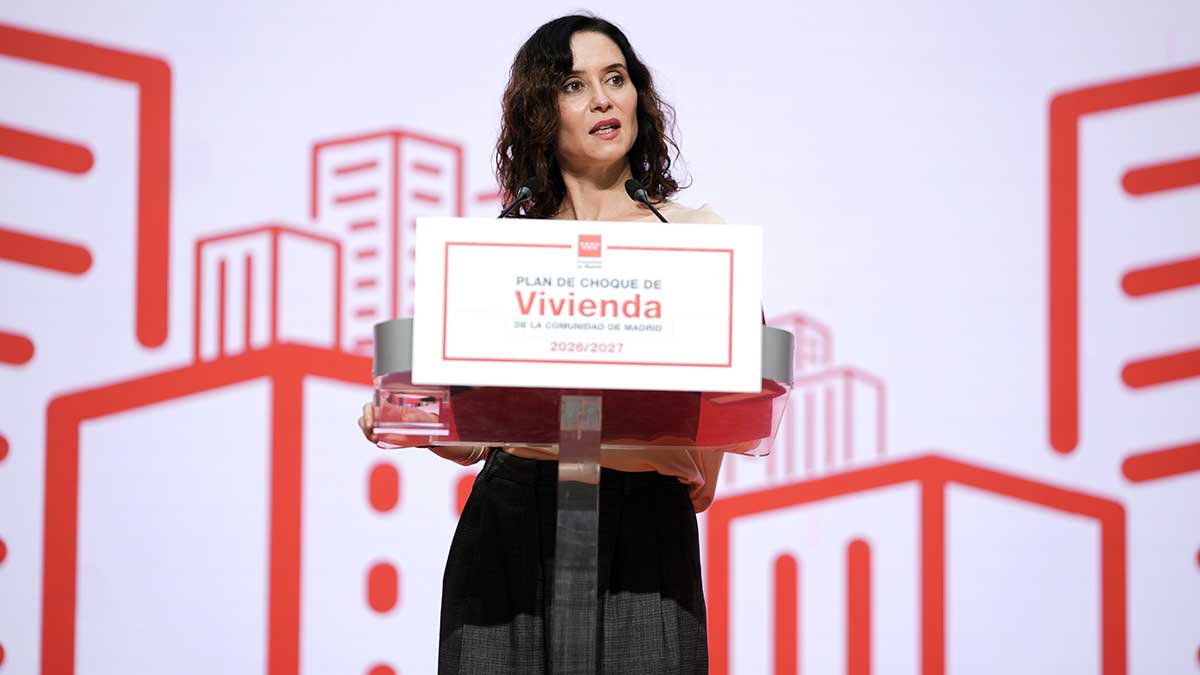 La presidenta madrileña, durante la presentación del Plan de Choque de Vivienda para la Comunidad de Madrid.