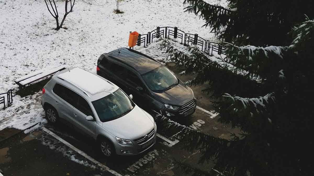 Con el frío, a veces, los coches no arrancan. Cómo solucionarlo.