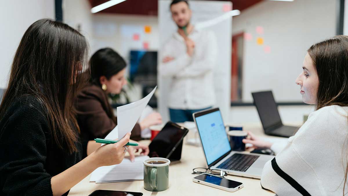 El futuro laboral de los profesionales requiere nuevas habilidades.