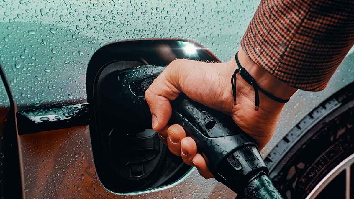 Cómo aumentar la vida útil de la batería de un coche eléctrico con estos 10 consejos
