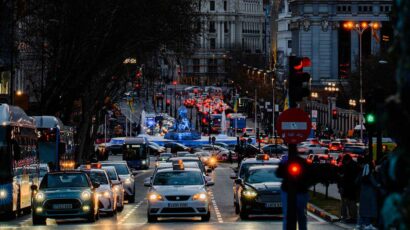 Madrid no está notificando bien las multas según la denuncia de AEA.