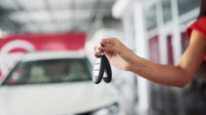Sube el endeudamiento para, por ejemplo, comprar coche.
